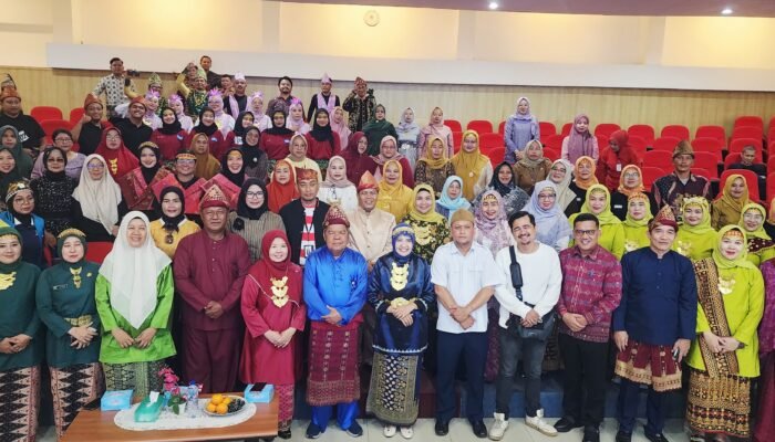Semarak Hardiknas di Disdik Provinsi Sumsel, Senam Kreasi dan Stand Up Comedy Pererat Kebersamaan