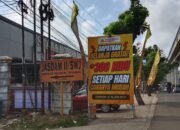 Baliho Istana Modern Bangunan Kembali Berdiri di Bahu Jalan KM 9, Dugaan Pelanggaran Perda dan Pajak Reklame Kembali Mencuat