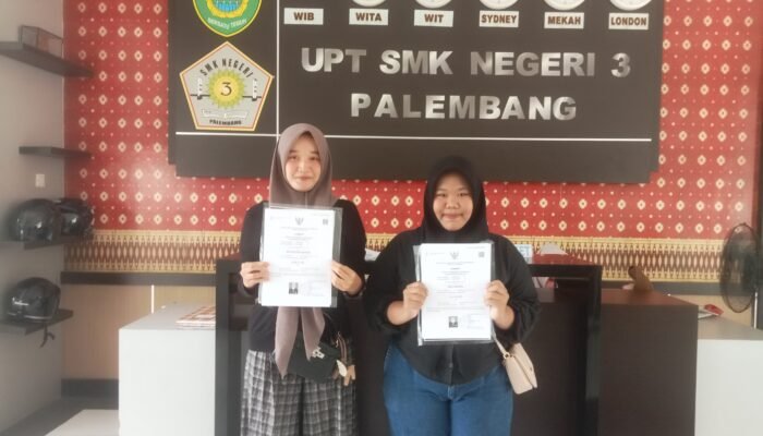 Siswa/i SMK Negeri 3 Palembang Ambil Ijazah Tanpa Kendala